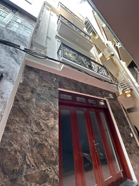 -Bán nhà Đẹp Gia Quất – Full Nội Thất – gần Oto – 5 Tầng – nhỉnh 5 tỷ (Thương Lượng)