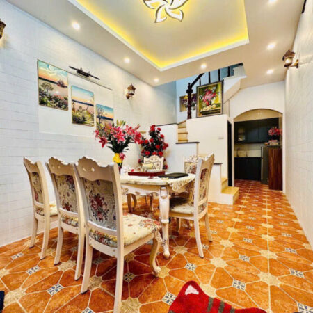 Biệt thự Ngã Tư Sở 32 mét, 4 tầng, 3 phòng ngủ, nhà mới cứng, sổ đỏ chính chủ. Ngõ nông rộng rãi, Biệt thự Ngã Tư Sở 32 mét, 4 tầng, 3 phòng ngủ, nhà mới cứng, sổ đỏ chính chủ. Ngõ nông rộng rãi,