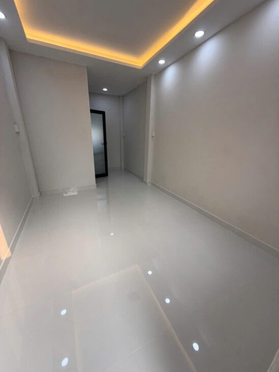 SÁT MẶT TIỀN TÔN ĐẢN Q4 – NHÀ MỚI NGANG 3 DÀI 6,5 M 2 TẤM HƠN 2 TỶ