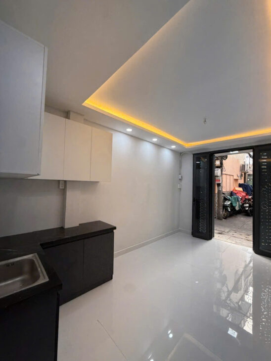 SÁT MẶT TIỀN TÔN ĐẢN Q4 – NHÀ MỚI NGANG 3 DÀI 6,5 M 2 TẤM HƠN 2 TỶ