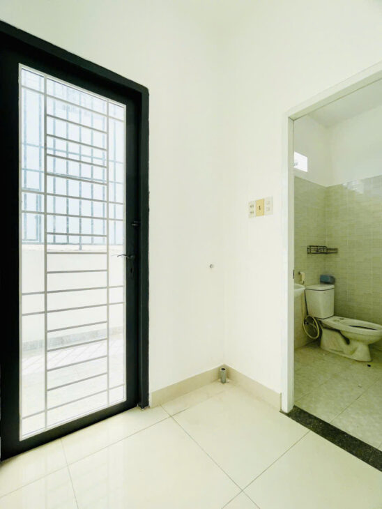 Nhà Đẹp 3 Tầng giá chỉ 3 Tỷ 68 SHR Tân Thới Hiệp Quận 12 Hẻm Xe Hơi Sát Gò Vấp 3PN Hoàn Công Đầy đủ