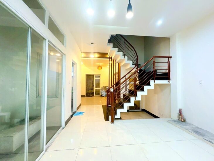 HXH – GẦN MT QUANG TRUNG – ĐẸP Ở NGAY – 60M2 – NGANG HIẾM 5M – 3 TẦNG – CHỈ HƠN 5TỈ