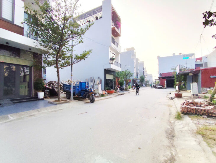 Đất tuyến 2 Bùi Viện, cạnh Bến xe Vĩnh Niệm, 70m MT4.5, đường 12m, Giá 64 tr/m