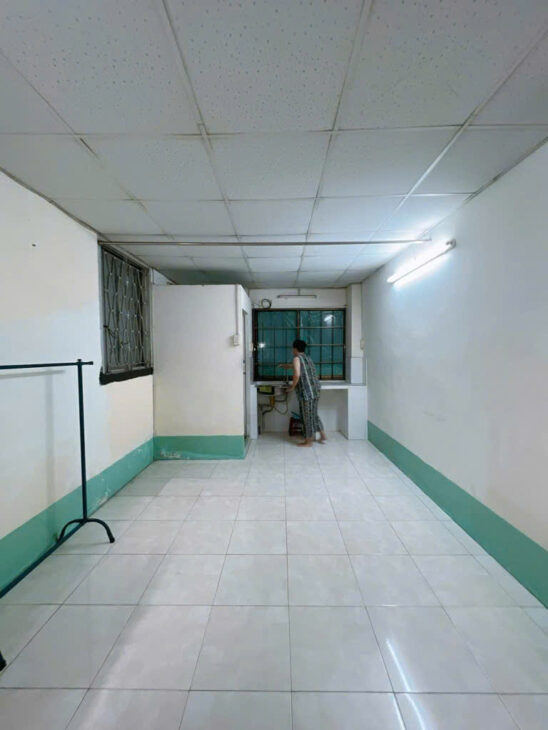 NGAY SÁT MẶT TIỀN HOÀNG DIỆU Q4 XE HƠI NGAY NHÀ DIỆN TÍCH SỬ DỤNG 63 M2 HƠN 4 TỶ VAY NGÂN