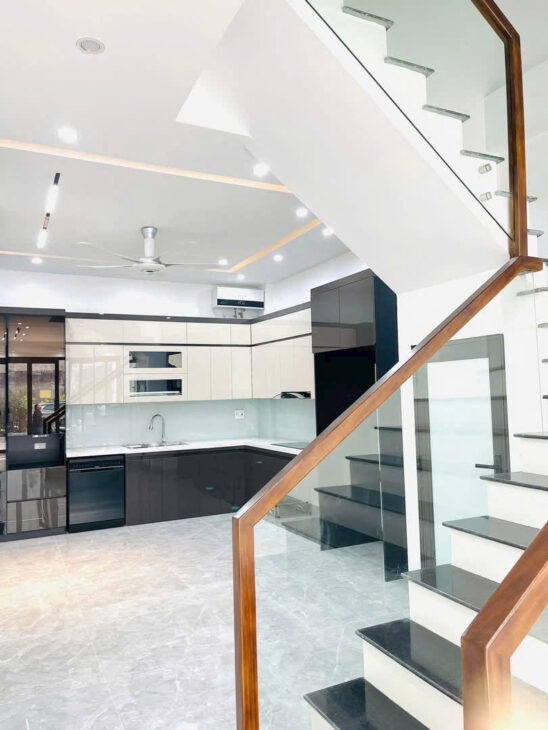 ???????? Bán căn nhà lô góc 2 mặt ngõ tại vị trí đắc địa trung tâm phường Trần Hưng Đạo TPTB