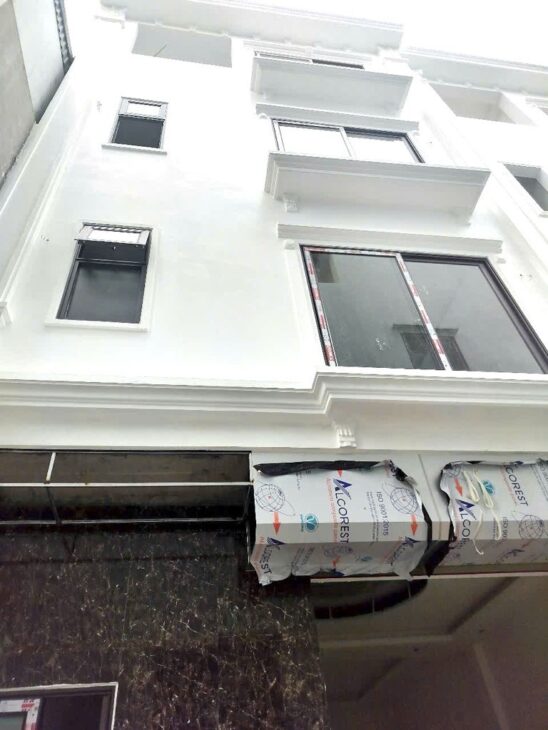 ĐẲNG CẤP HOÀNG GIA 5 TẦNG 45M2 – MẶT TIỀN 5,7M-FUUL NỘI THẤT -THOÁNG SÁNG SẠCH SẼ-Ở NGAY VĨNH NINH