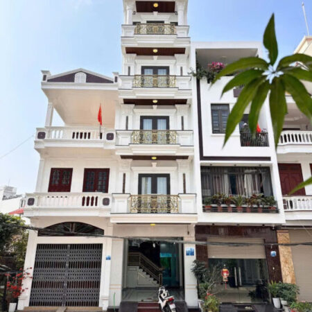 Bán nhà lô 14 Lê Hồng Phong, DT 60m 5 tầng, Thang Máy, đường 15m, Giá 9.2 tỉ Bán nhà lô 14 Lê Hồng Phong, DT 60m 5 tầng, Thang Máy, đường 15m, Giá 9.2 tỉ