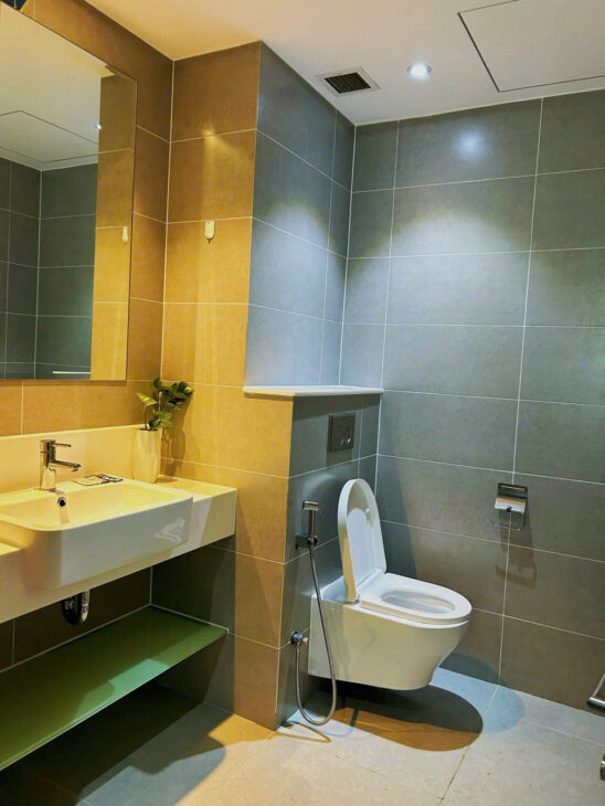 Cần tiền gấp cắt lỗ 400 triệu bán nhanh căn hộ 5 sao view biển ngay trung tâm tp Nha Trang