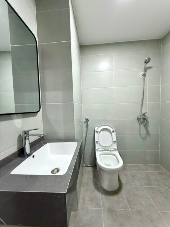 Bán rẻ căn hộ chung cư OCT1 Bắc Linh Đàm – quận Hoàng Mai, diện tích 93m2, 3 ngủ, tiện ích bạt ngàn