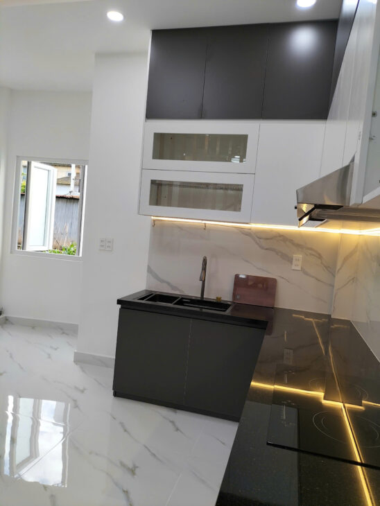 BÁN NHÀ MỚI XÂY HẺM XE MÁY ĐƯỜNG 3/2 P4 ĐÀ LẠT