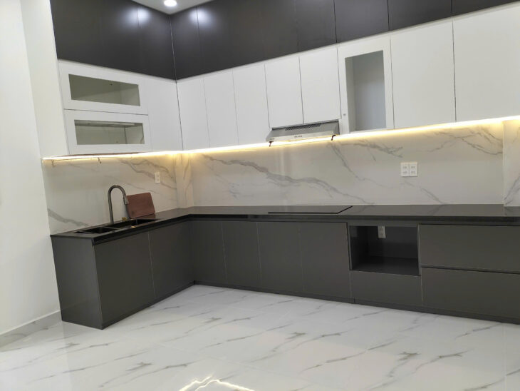 BÁN NHÀ MỚI XÂY HẺM XE MÁY ĐƯỜNG 3/2 P4 ĐÀ LẠT