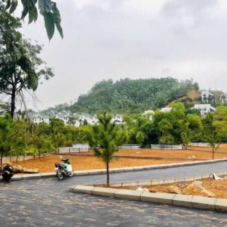 Bán đất nghỉ dưỡng chung vách KĐT Xanh Villas đường to giá rẻ 403m nhỉnh 10tỷ Bán đất nghỉ dưỡng chung vách KĐT Xanh Villas đường to giá rẻ 403m nhỉnh 10tỷ