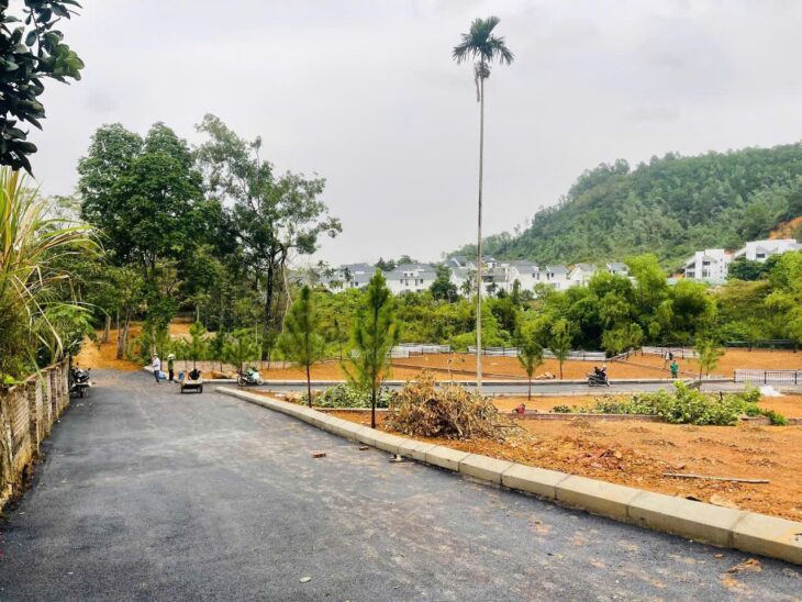 Bán đất nghỉ dưỡng chung vách KĐT Xanh Villas đường to giá rẻ 403m nhỉnh 10tỷ