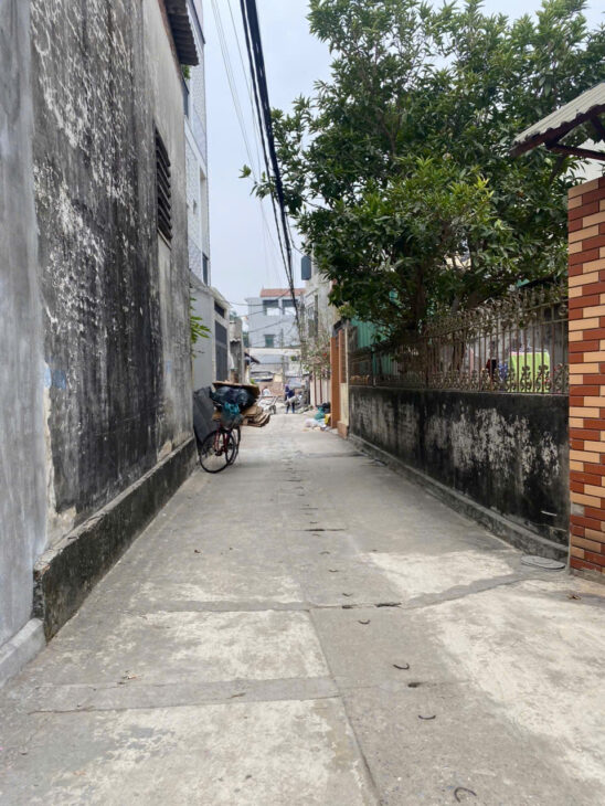 BÁN ĐẤT ĐẢN MỖ, UY NỖ, ĐÔNG ANH. DIỆN TÍCH 50M2, MT4M. GIÁ 70TR/M.