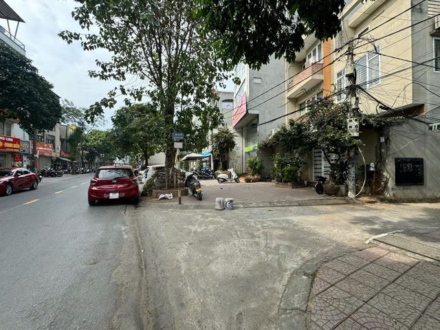 SIÊU PHẨM PHỐ SÀI ĐỒNG- LÔ GÓC- FULL NỘI THẤT 32M2,6 TẦNG, MẶT TIỀN 6.8M, 7.5 TỶ.LONG BIÊN.