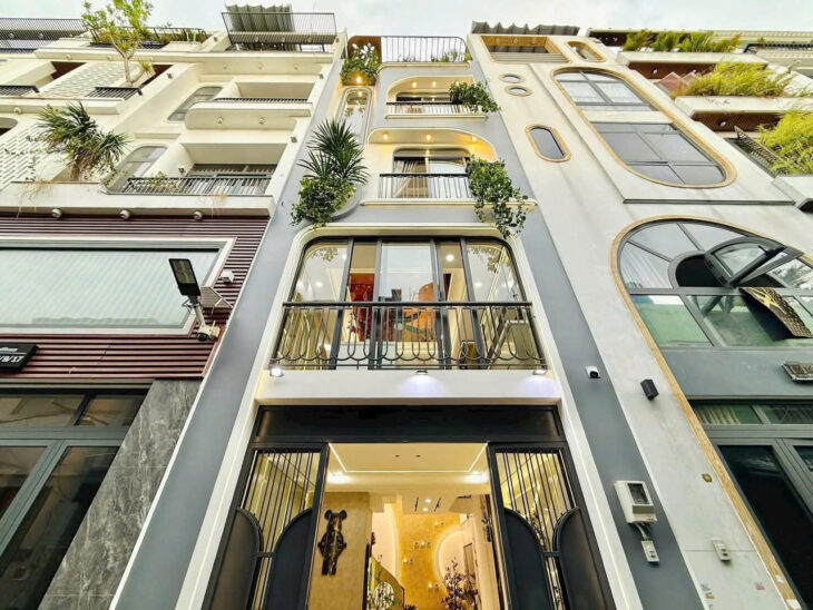 BÁN NHÀ GÒ VẤP, 40M2, Ô TÔ NGỦ TRONG NHÀ, 5 TẦNG, NHỈNH 6 TỶ.