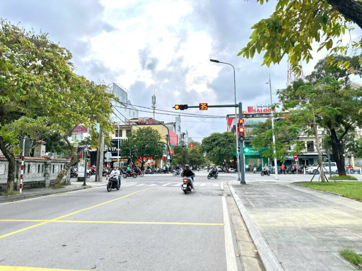???? BÁN NHÀ 2 TẦNG 2 MẶT TIỀN ĐƯỜNG NGUYỄN THỊ MINH KHAI, TP HUẾ. ĐANG CHO THUÊ DÒNG TIỀN CỰC TỐT