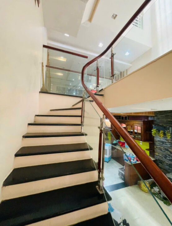 ????Bán Liền kề 95 m2 x 5 Tầng 22.5 Tỷ Hoàng Văn Thái Quận Thanh Xuân????