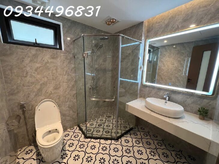 50M NHÀ PHỐ Ô TÔ THANG MÁY MẶT TIỀN RỘNG SẴN SÀNG ĐÓN TẾT CHỈ NHỈNH 9 ĐỒNG