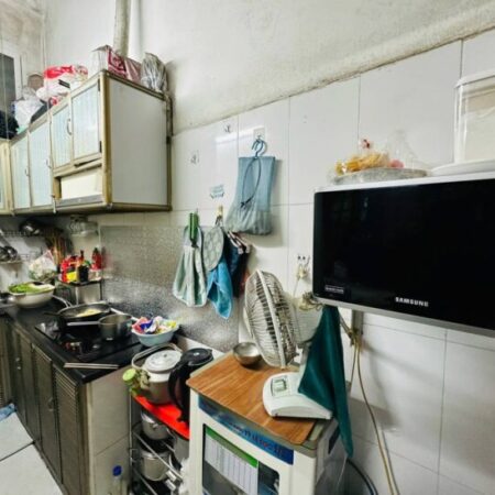 Bán nhà Lĩnh Nam giá 9 tỷ, diện tích 64m2, 4 tầng, mặt tiền 5.5m