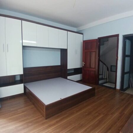 Bán nhà Trần Phú giá 6.95 tỷ, diện tích 30m2, 5 tầng, mặt tiền 4.15m