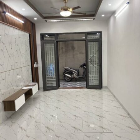 Bán nhà Ngũ Nhạc giá 6.18 tỷ, diện tích 33m2, 5 tầng, mặt tiền 3.5m