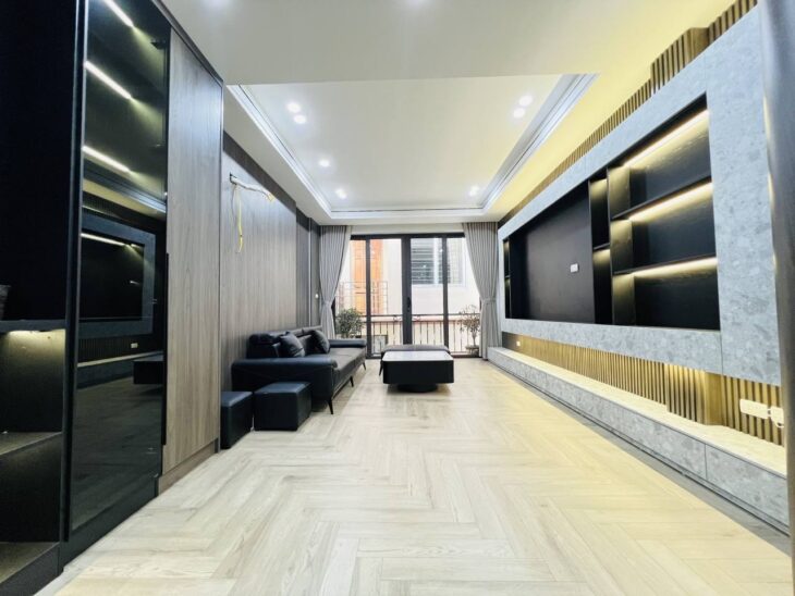 Bán nhà Tam Trinh giá 13.9 tỷ, diện tích 57m2, 5 tầng, mặt tiền 3.5m