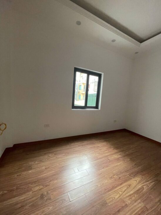 Bán nhà Vũ Tông Phan giá 7.9 tỷ , diện tích 45m2, 4 tầng, mặt tiền 3.5m