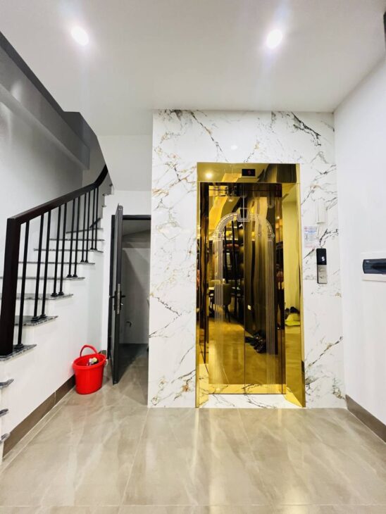 Bán nhà Tam Trinh giá 13.9 tỷ, diện tích 57m2, 5 tầng, mặt tiền 3.5m