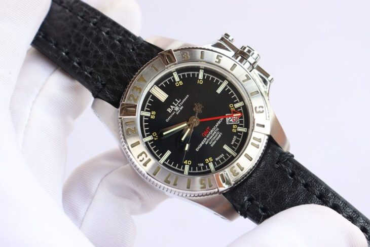 Đồng Hồ Nam : Ball Engineer Hydrocarbon – giờ GMT – Automatic – Size 40mm..