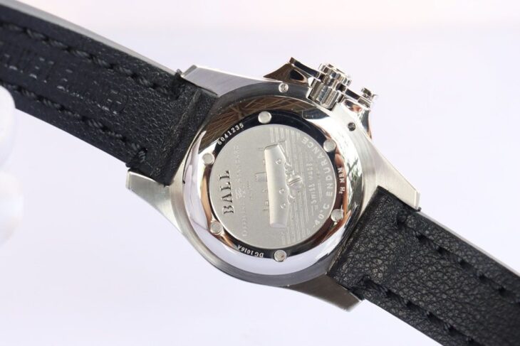 Đồng Hồ Nam : Ball Engineer Hydrocarbon – giờ GMT – Automatic – Size 40mm..