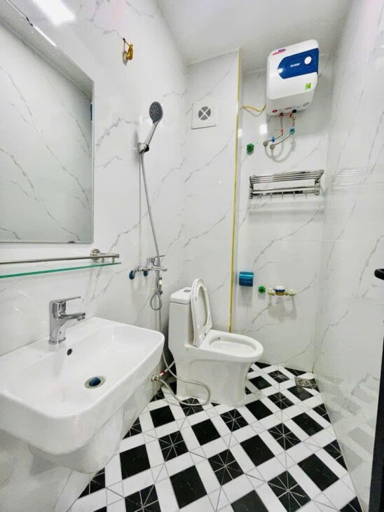 **Tuyệt phẩm nhà 6 tầng, 9PN, 10WC – Kim Ngưu, Hai Bà Trưng – 12.9 tỷ** **Hoặc:** **Nhà 6 tầng