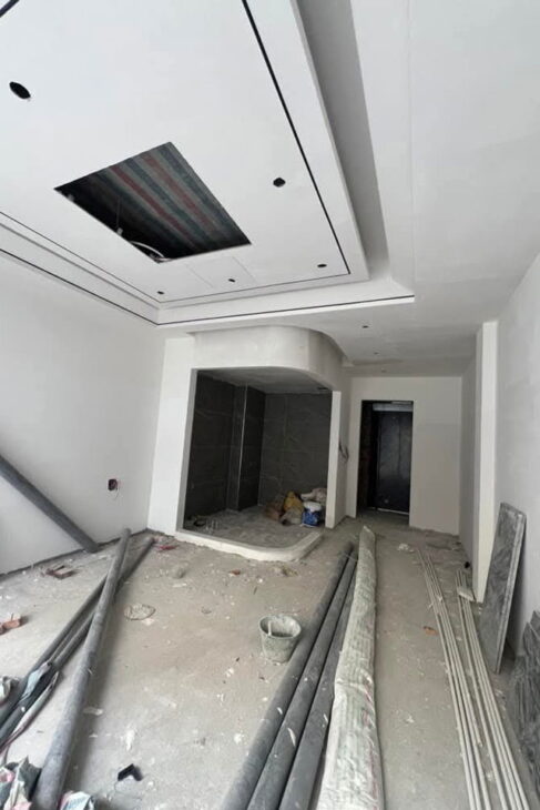 BÁN NHÀ MỐI PHỐ NGUYỄN VĂN CỪ, GARA Ô TÔ – 7 TẦNG THANG MÁY 40M2, 7 TẦNG, MẶT TIỀN 4M, 16.8 TỶ.