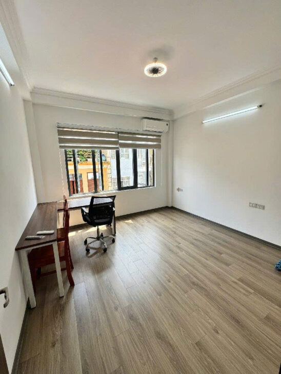 HIẾM – NGUYỄN VĂN CỪ (9 TỶ) – DT 50 M2 – Ô TÔ QUA