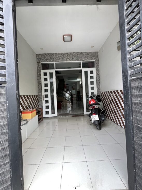 Mặt tiền hẻm 28 Dương Bá Trạc 4×20 chỉ 9 tỷ 7