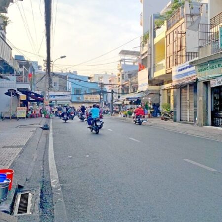 Mặt tiền Đinh Hòa 5.5×15.6 đúc 3 tầng chỉ 10 tỷ Mặt tiền Đinh Hòa 5.5×15.6 đúc 3 tầng chỉ 10 tỷ