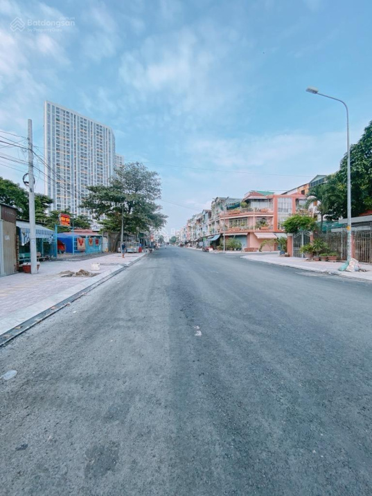 Bán đất mặt tiền lô biệt thự gần Tạ Quang Bửu Q8. KDC Đồng Bộ.DT 216m2.Ngang khủng 12m. 25tỷ LH