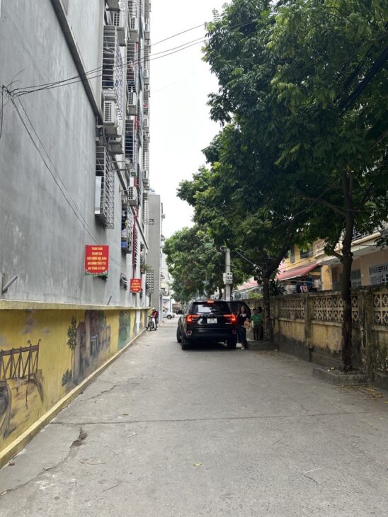 LÊ VĂN HIẾN – PHÂN LÔ – NGÕ THÔNG – DÂN XÂY – DÒNG TIỀN – MẶT TIỀN ĐẸP – 100M Ô TÔ TRÁNH