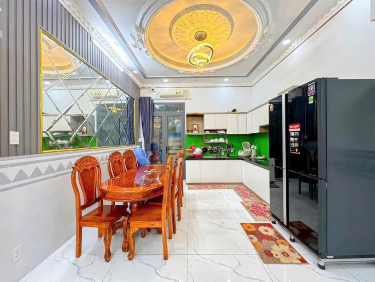 Nhà hẻm 1979 Huỳnh Tấn Phát, gara xe hơi, 4 tầng, chủ 7.49 tỷ