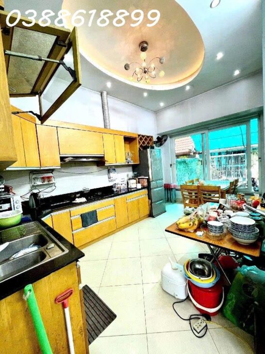 BIỆT THỰ ĐỘI NHÂN, BA ĐÌNH, 102M, MT 7M, GARA Ô TÔ, AN NINH TỐT, 30 TỶ