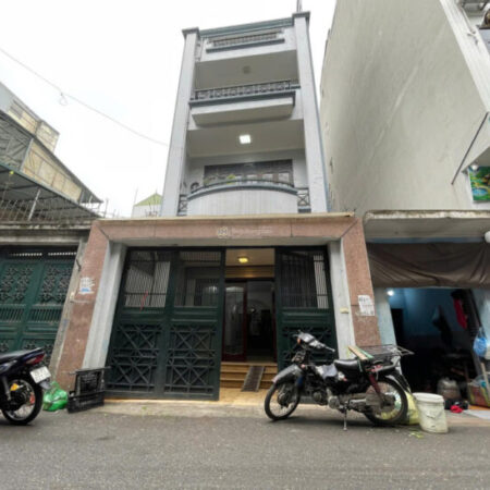 Hot!! Giá rẻ nhất Mặt Phố Quận Hai Bà Trưng KD, Ô Tô Tránh, 2 thoáng 82m2, MT: 5m Chỉ 20.8 tỷ