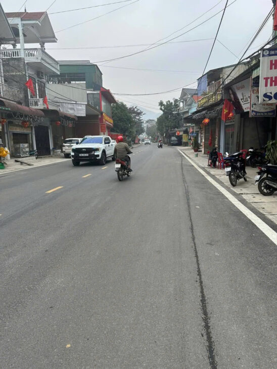 ĐẤT ĐẸP – GIÁ TỐT – Vị Trí Đắc Địa Tại Trung tâm ngã ba Thị trấn Hàng Trạm, Huyện Yên Thủy, Tỉnh