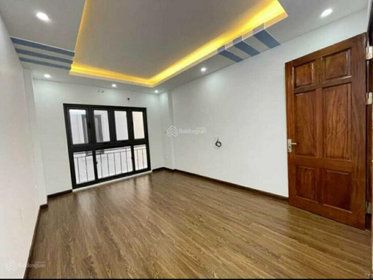 Bán nhà tại ĐH Công Nghiệp Nhổn, ĐH Thành Đô Nam Từ Liêm, dt 34m2 * 5T giá 3,9 tỷ. LH: 0988 192 973