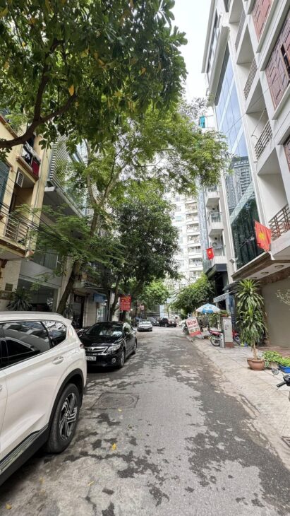 MẢNH ĐẤT HIẾM-Phân Lô Ô tô tránh Phố Dương Khuê 60m2/ MT 4.5m 19.3 Tỷ, vuông đẹp