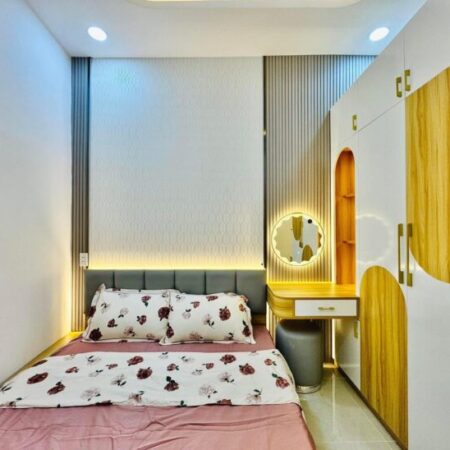 BÁN CCMN TRẦN CUNG 50M2X5T, 9 PHÒNG KK,15M Ô TÔ, 50 TRIỆU/THÁNG, 9.5 TỶ