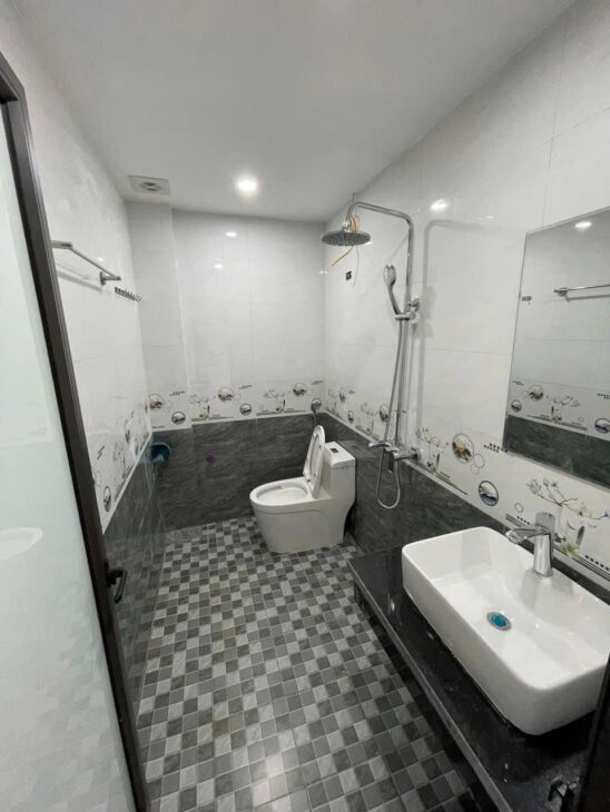 Nhà Cự Khê, Sát KĐT Thanh Hà. Ô Tô Đỗ Gần Cửa 35m, 4.5 Tầng,