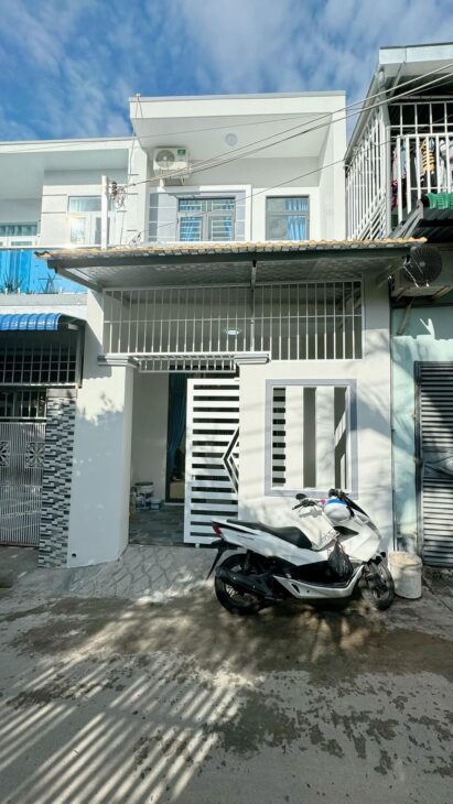 BÁN NHÀ MỚI 2 TẦNG THIẾT KẾ HIỆN TẠI MẶT TIỀN ĐƯỜNG HOÀ TRUNG VĨNH HOÀ – NHA TRANG