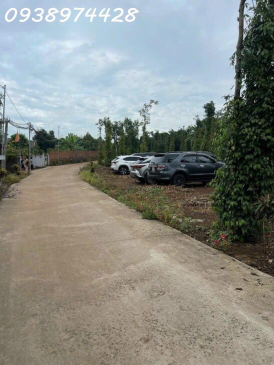 BÁN ĐẤT GÓC 2 MT . XÃ BÀU CẠN . LONG THÀNH . ĐỒNG NAI 0938974428