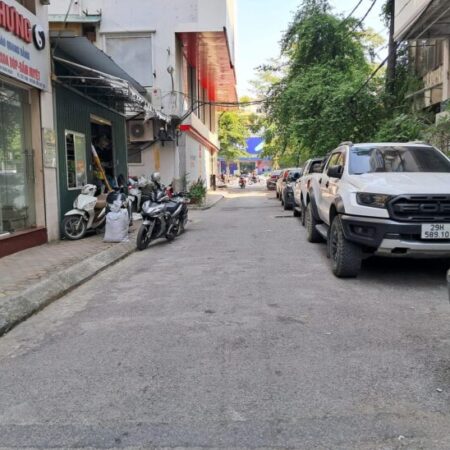 Phân lô Ba Đình – nhà đẹp ở ngay 55m * 6 tầng thang máy – vỉa hè – ô tô tránh – 20 tỷ