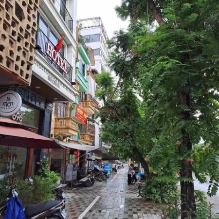 MẶT PHỐ LẠC LONG QUÂN, GẦN LOTTE TÂY HỒ, VỈA HÈ TO, KD ĐỈNH: 125M, 8T, MT: 9.5M MẶT PHỐ LẠC LONG QUÂN, GẦN LOTTE TÂY HỒ, VỈA HÈ TO, KD ĐỈNH: 125M, 8T, MT: 9.5M